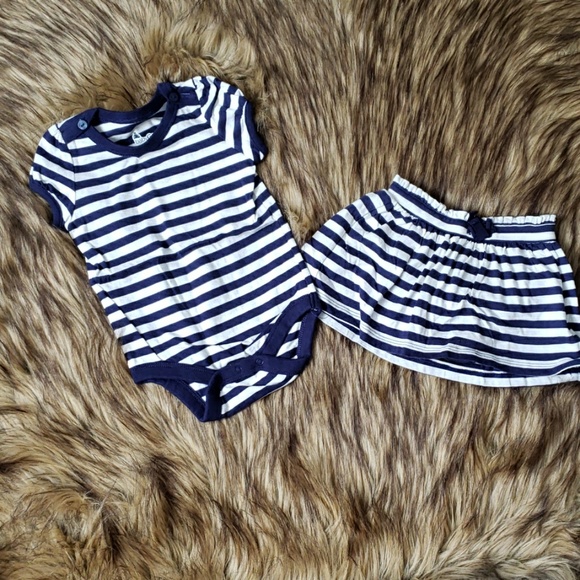 Gap - Picture 1 of 7